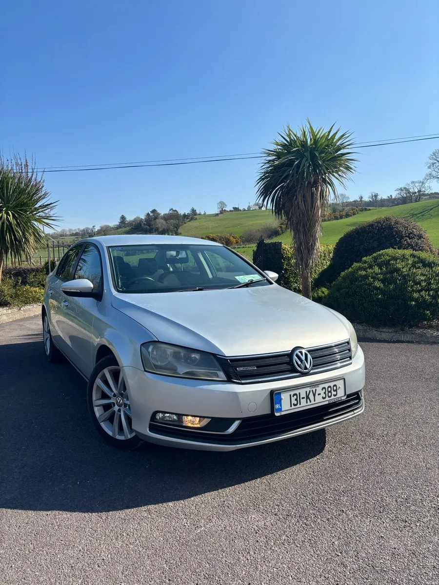 2013 Volkswagen Passat - Image 3