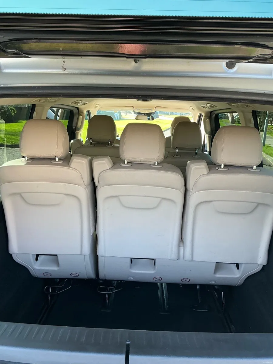 151 Mercedes-Benz v-class - Image 5
