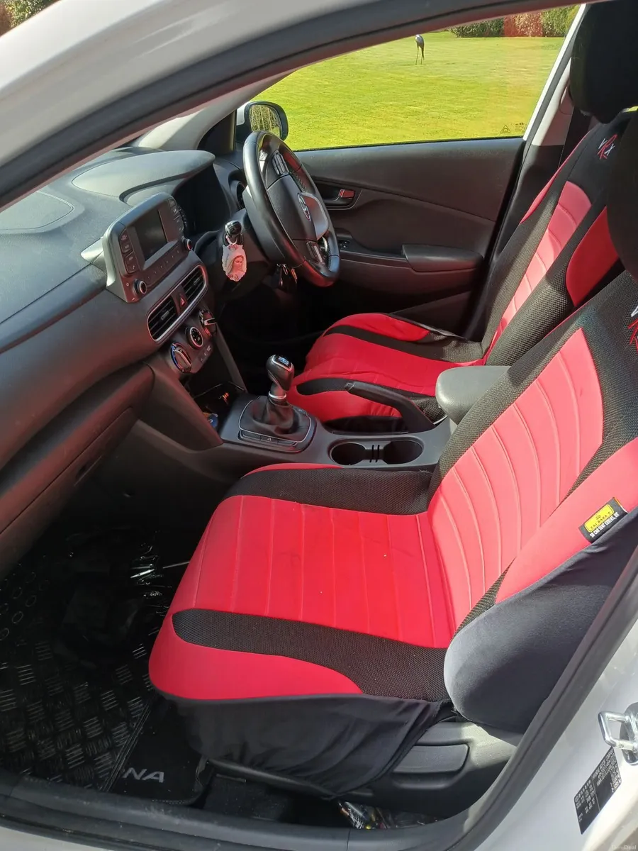 Hyundai KONA 2021 - Image 2