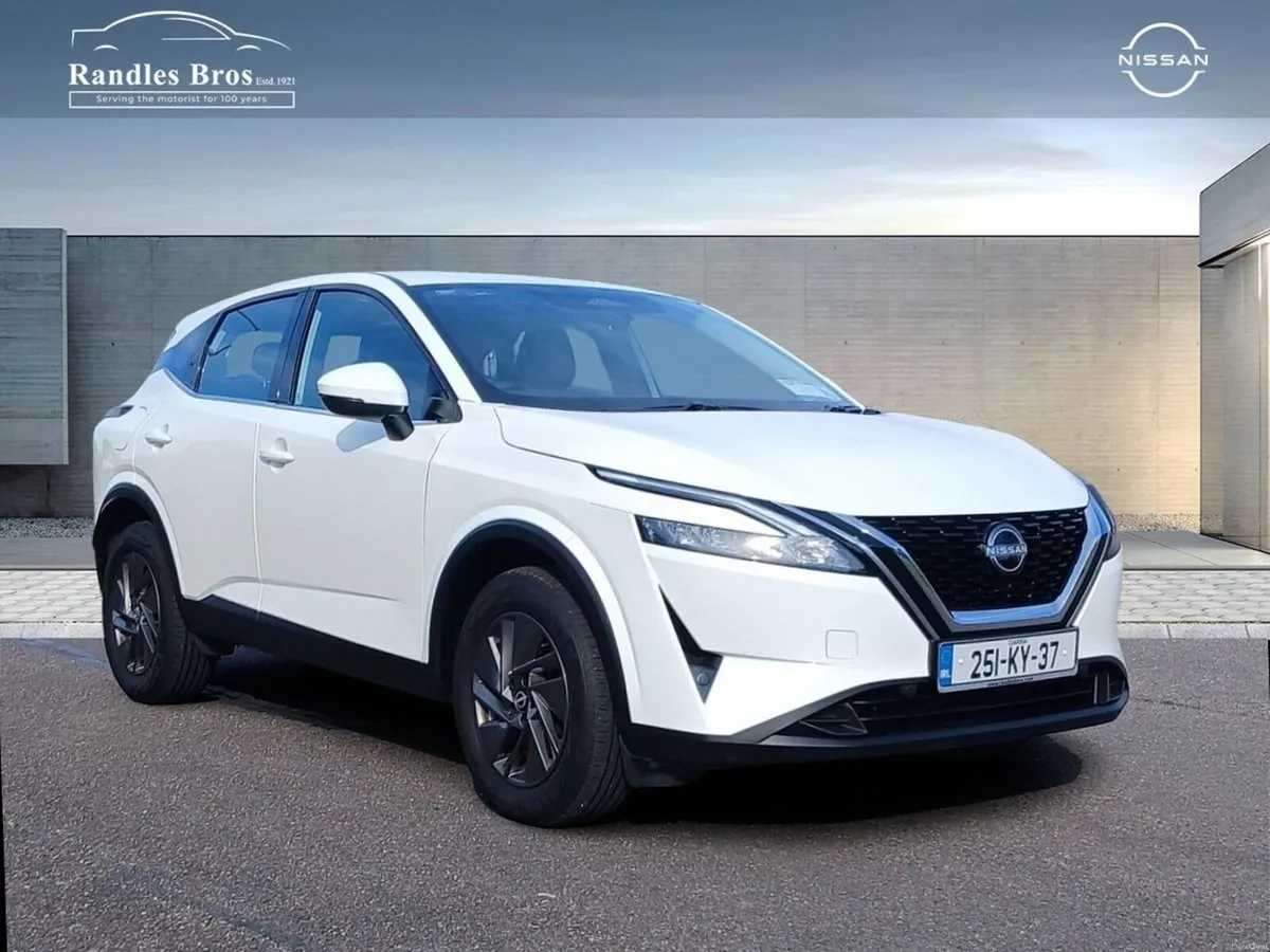 Nissan Qashqai 1.3 PET MILD HYBRID SV - Image 1