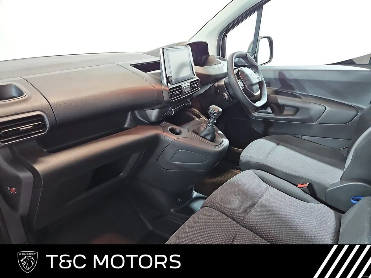 Peugeot Partner Professional Plus LWB, Twin Slidin - Image 4