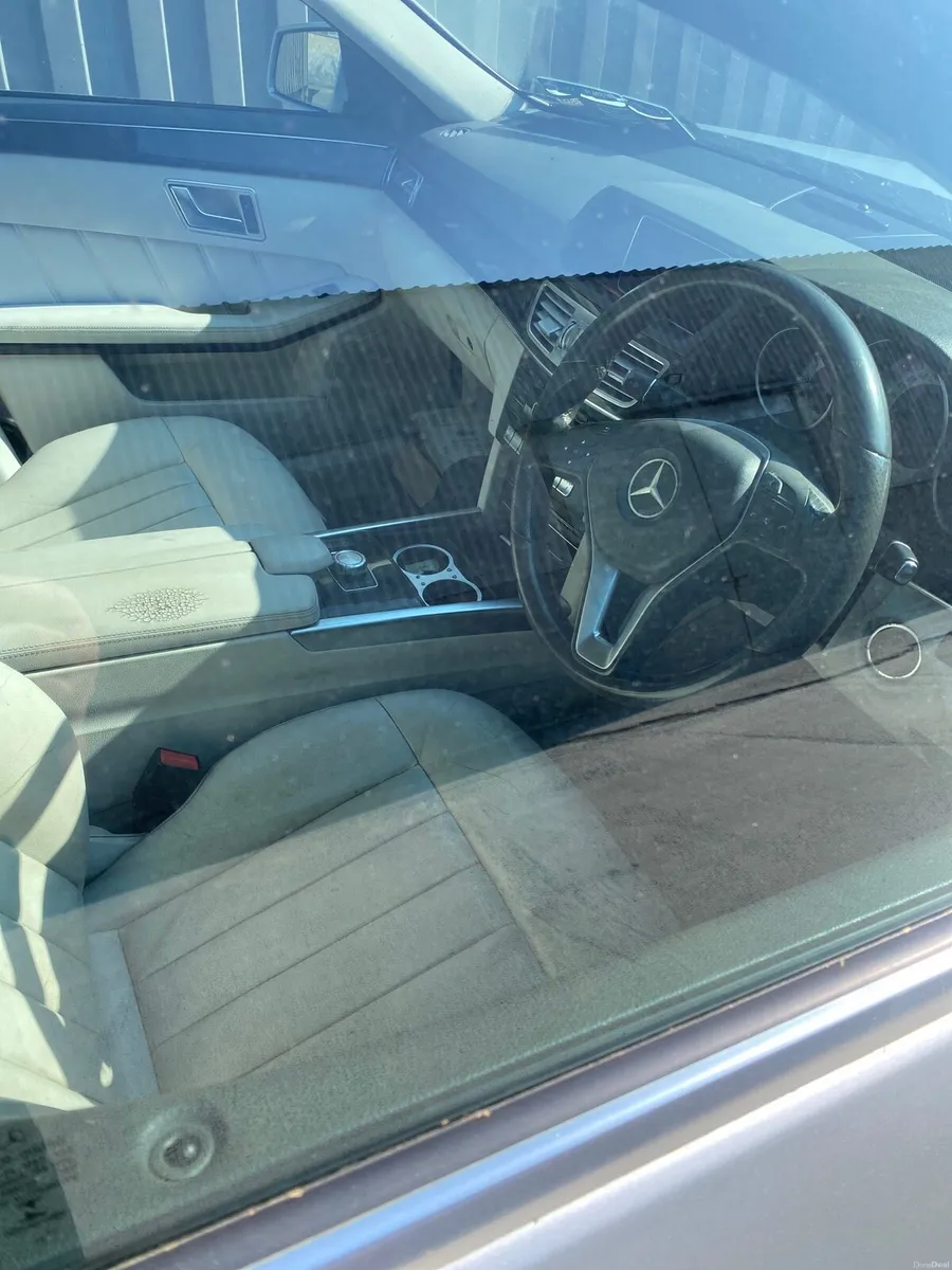 Mercedes e220 - Image 3