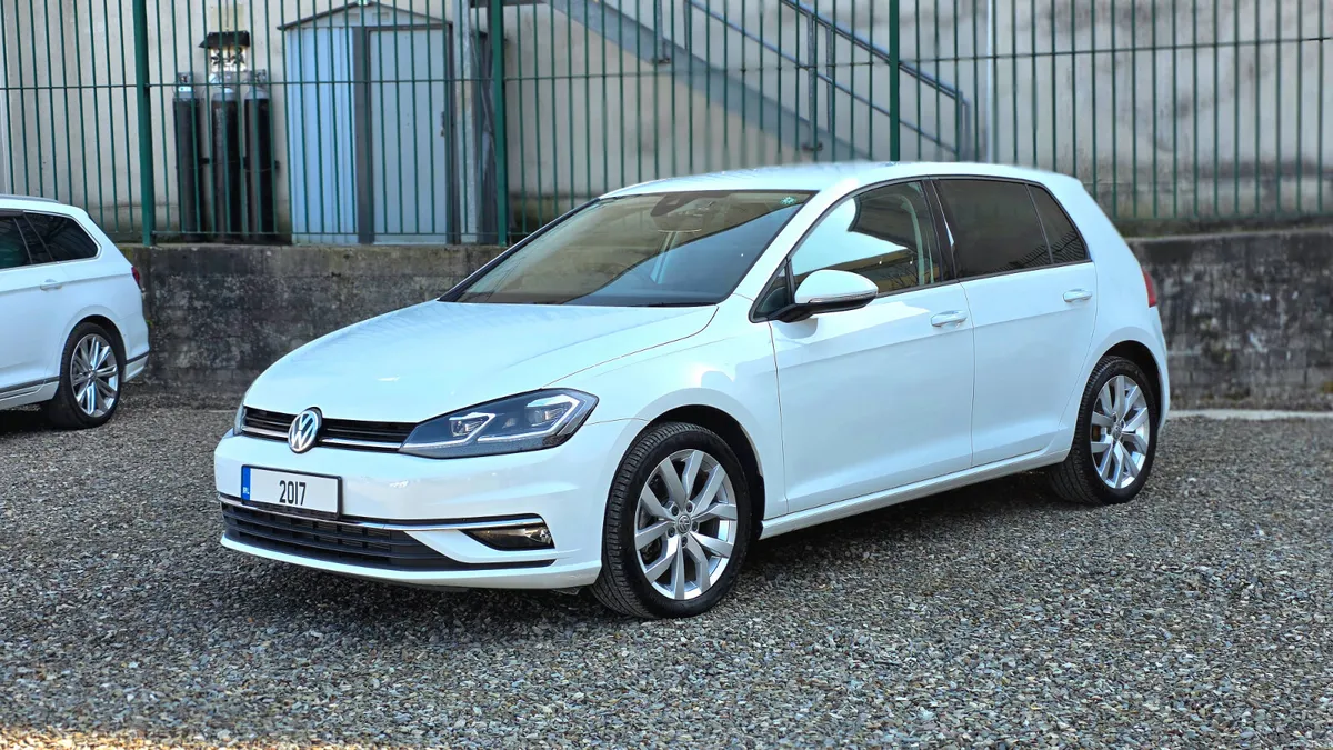 2017 Volkswagen Golf Highline - Image 3