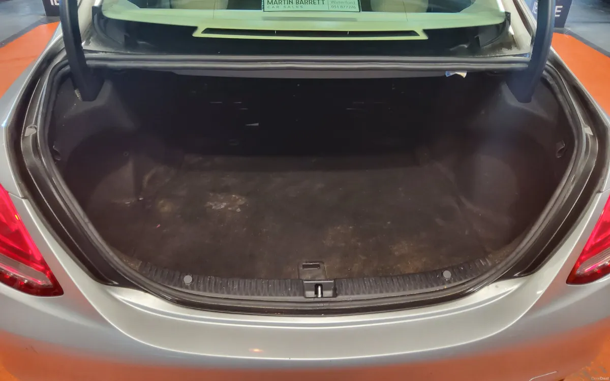 Mercedes-Benz C-Class 2015 - Image 4