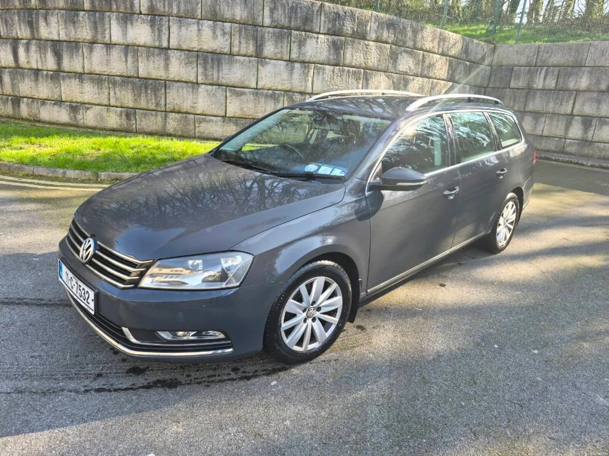 Volkswagen Passat - Image 4