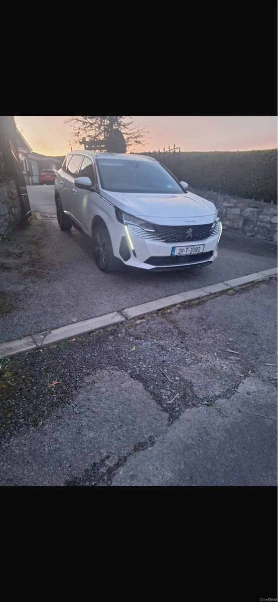 Peugeot 5008 Allure Premium HDI 7 seat - Image 4