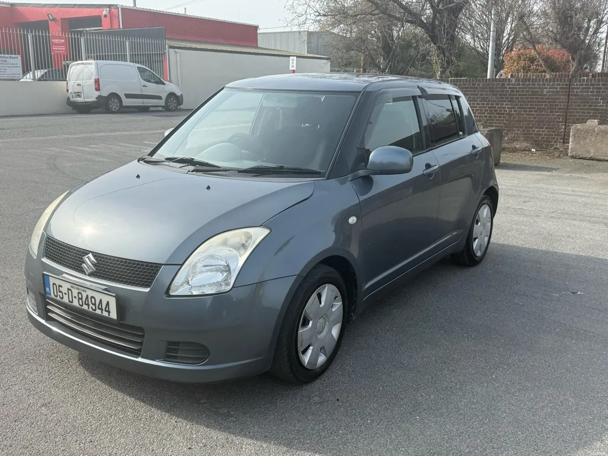 Suzuki swift 2005 Auto - Image 3