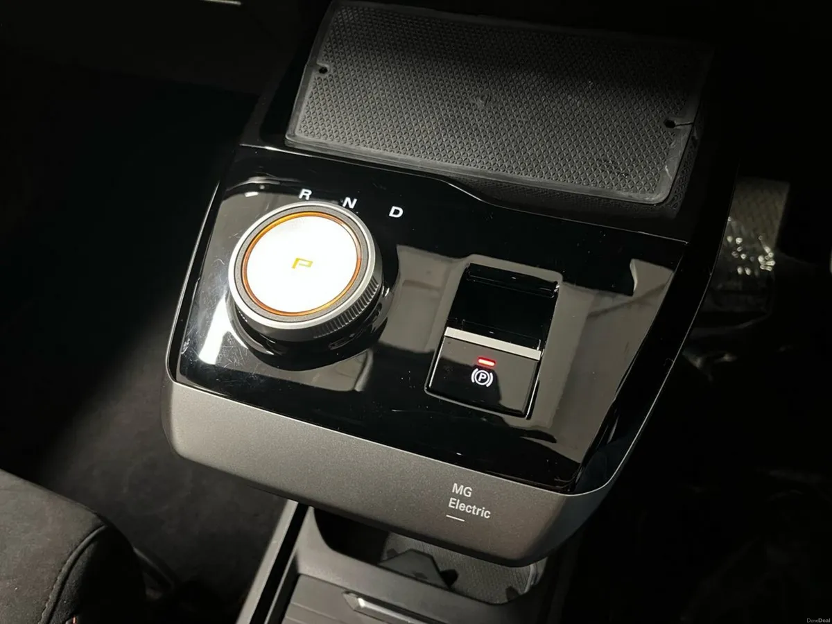 MG MG4 Xpower 64kWh 435BHP 4WD - Reversing Camera - Image 4