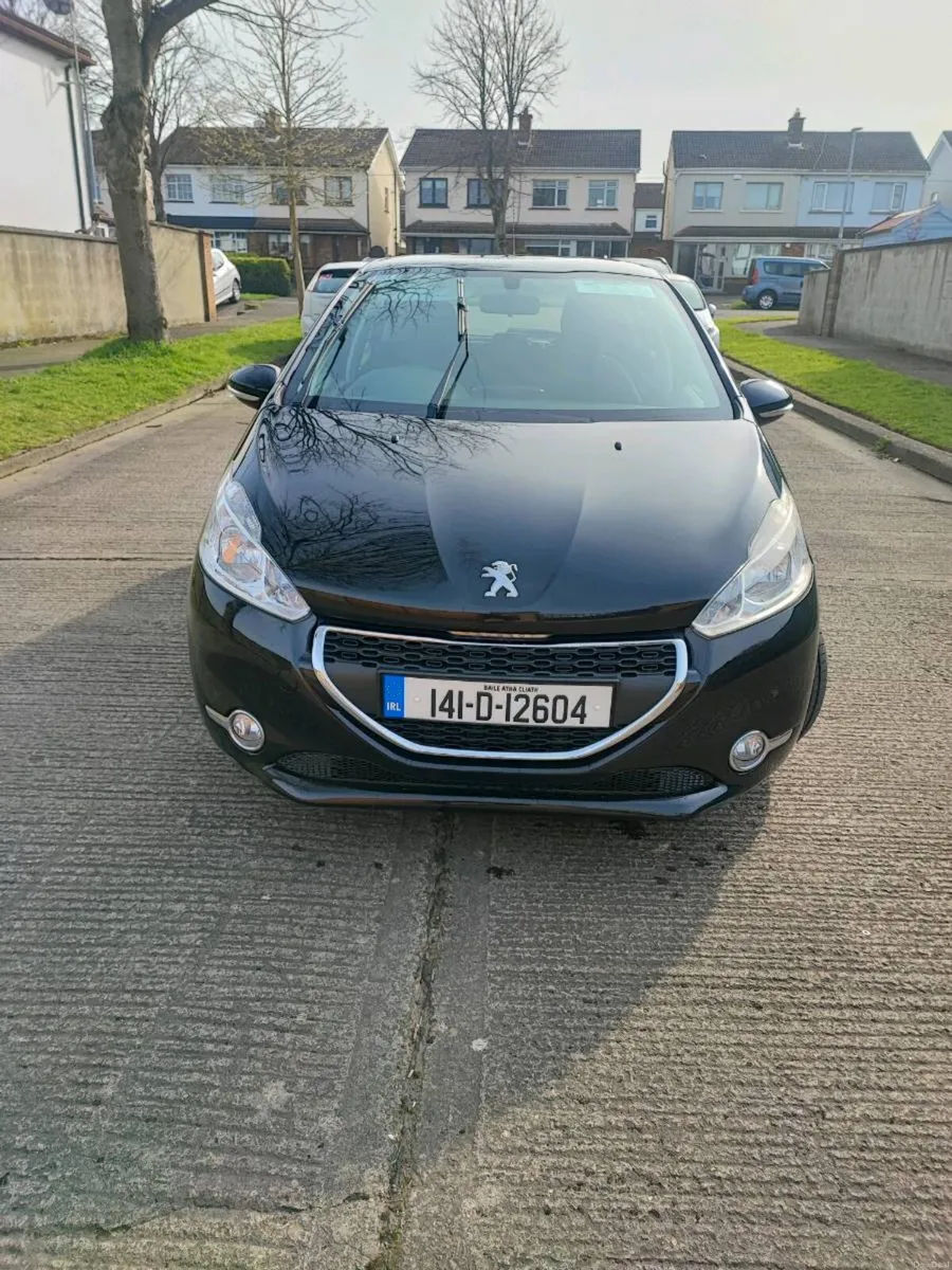 Peugeot 208 2014, 5 door, 1.0 petrol - Image 2