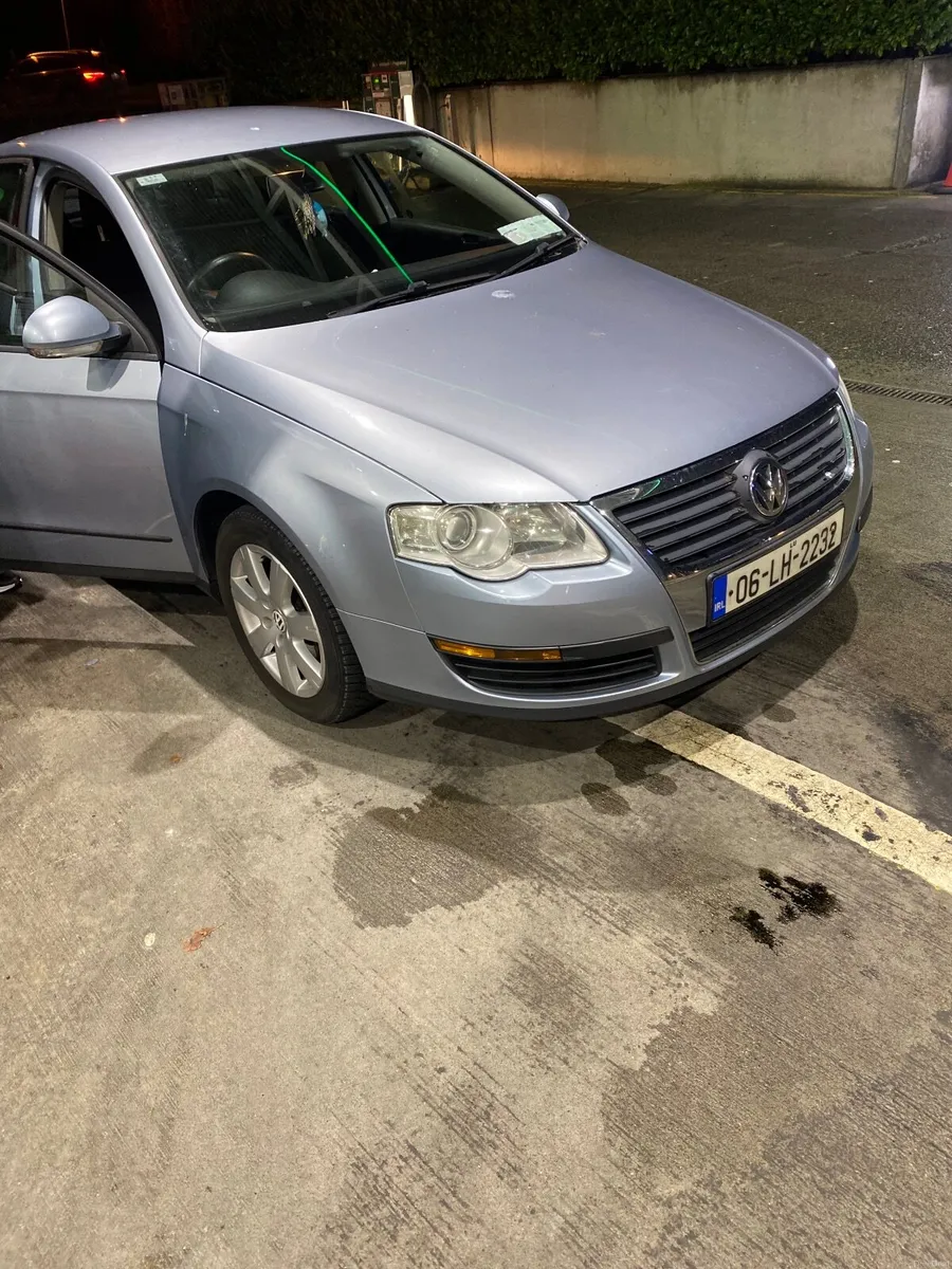 Volkswagen Passat 2006 - Image 1