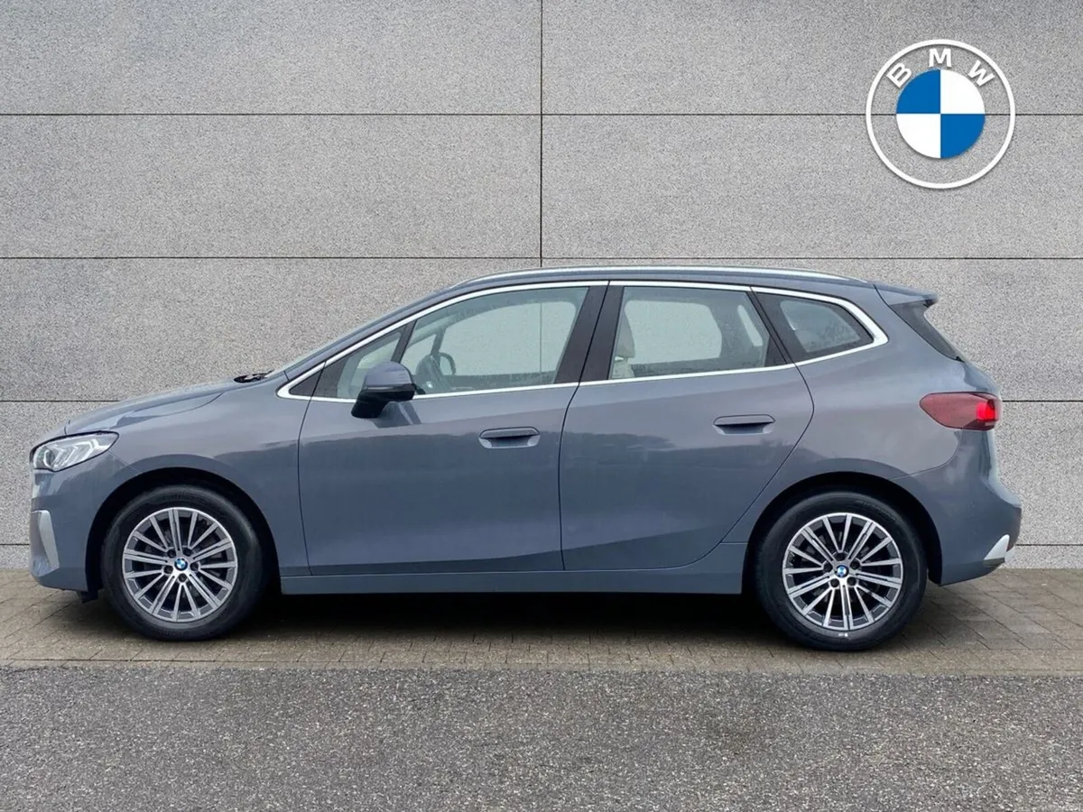 BMW 2-Series 220i Luxury Active Tourer - Image 4