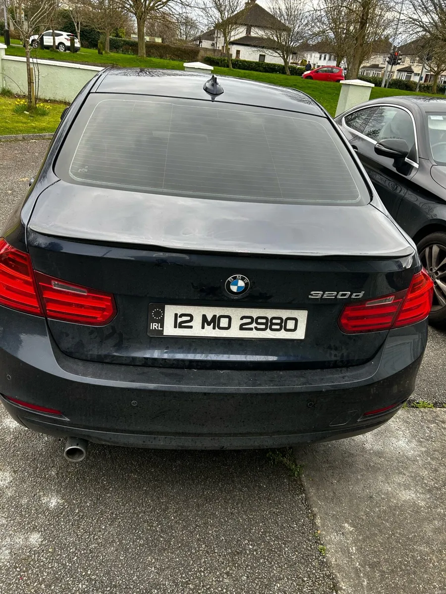 BMW 3-Series 2012 - Image 3