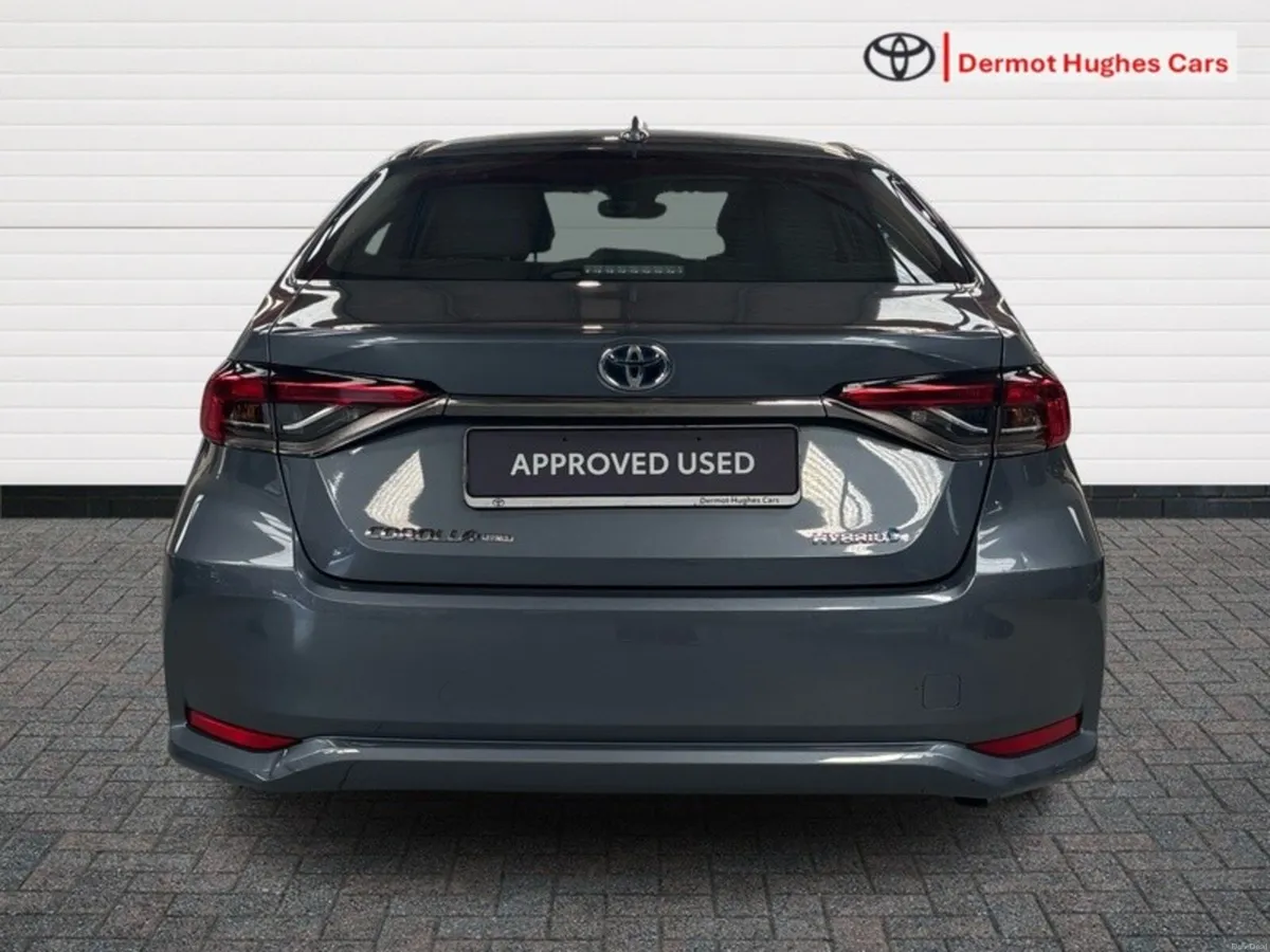 Toyota Corolla LUNA 4DR AUTO HYBRID - Image 4