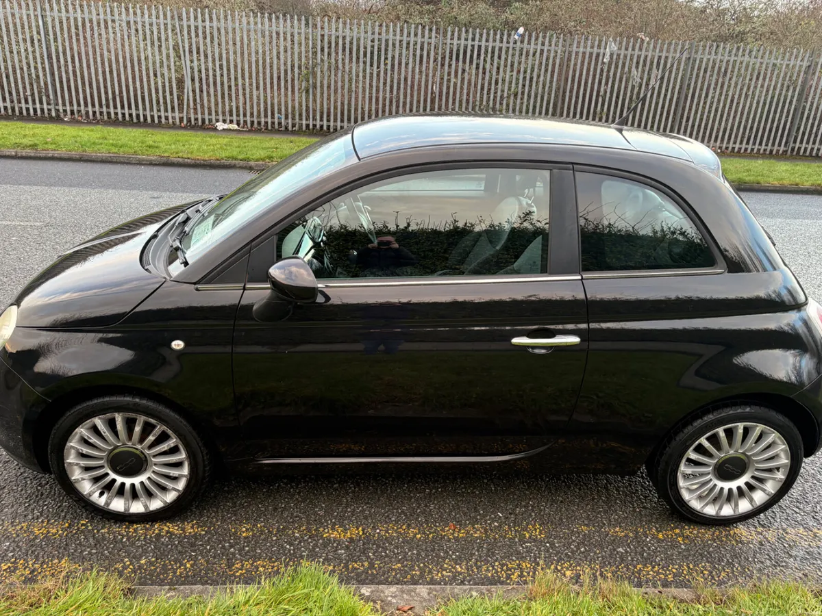 Fiat 500 auto New nct, taxed low km - Image 4