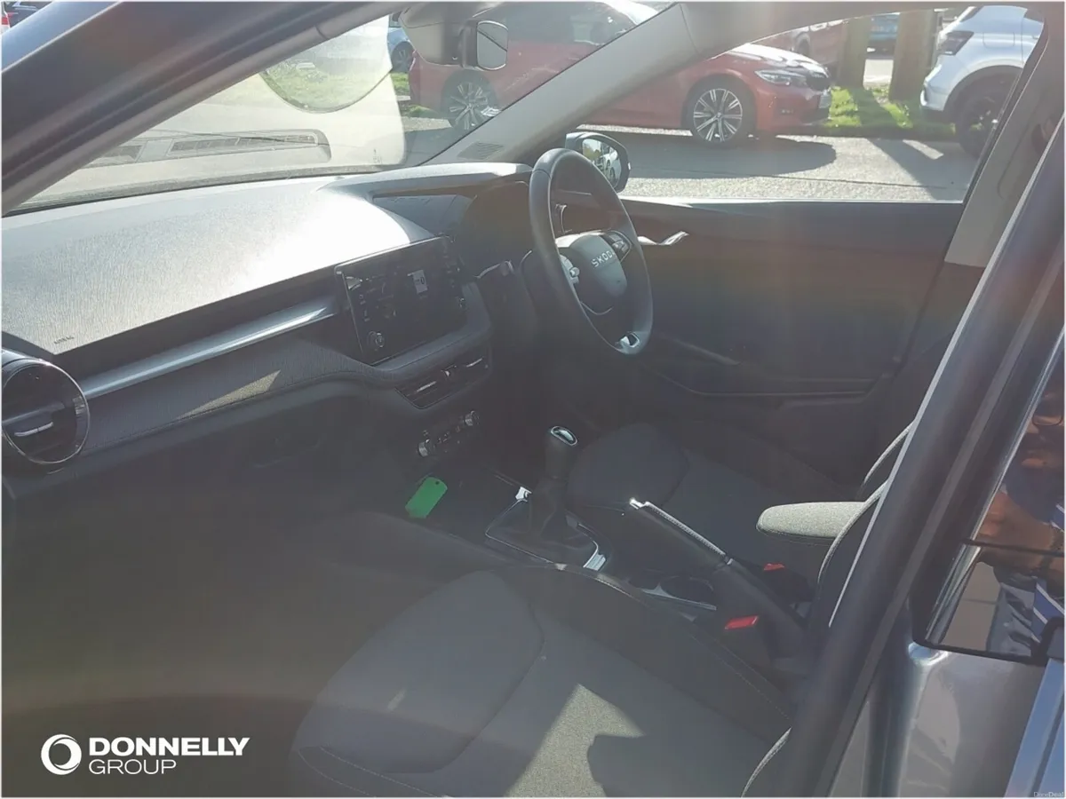 Skoda FABIA Hatchback SE Edition - Image 2