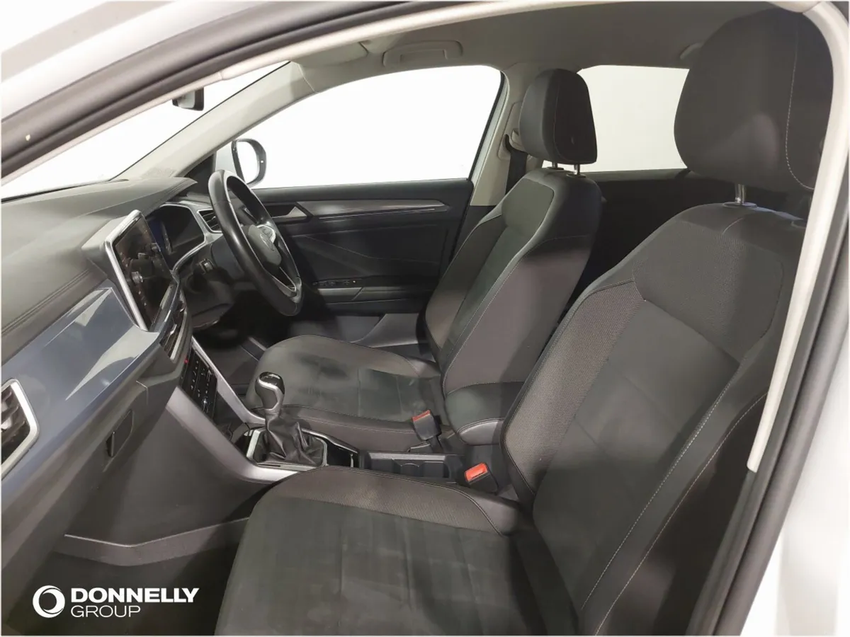 Volkswagen T-roc Hatchback Style - Image 2