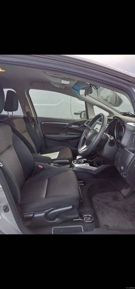 Honda Fit 2016 - Image 2