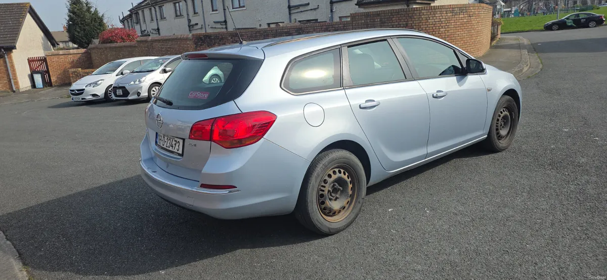 Opel Astra 2016 diesel no nct book in nct - Image 3