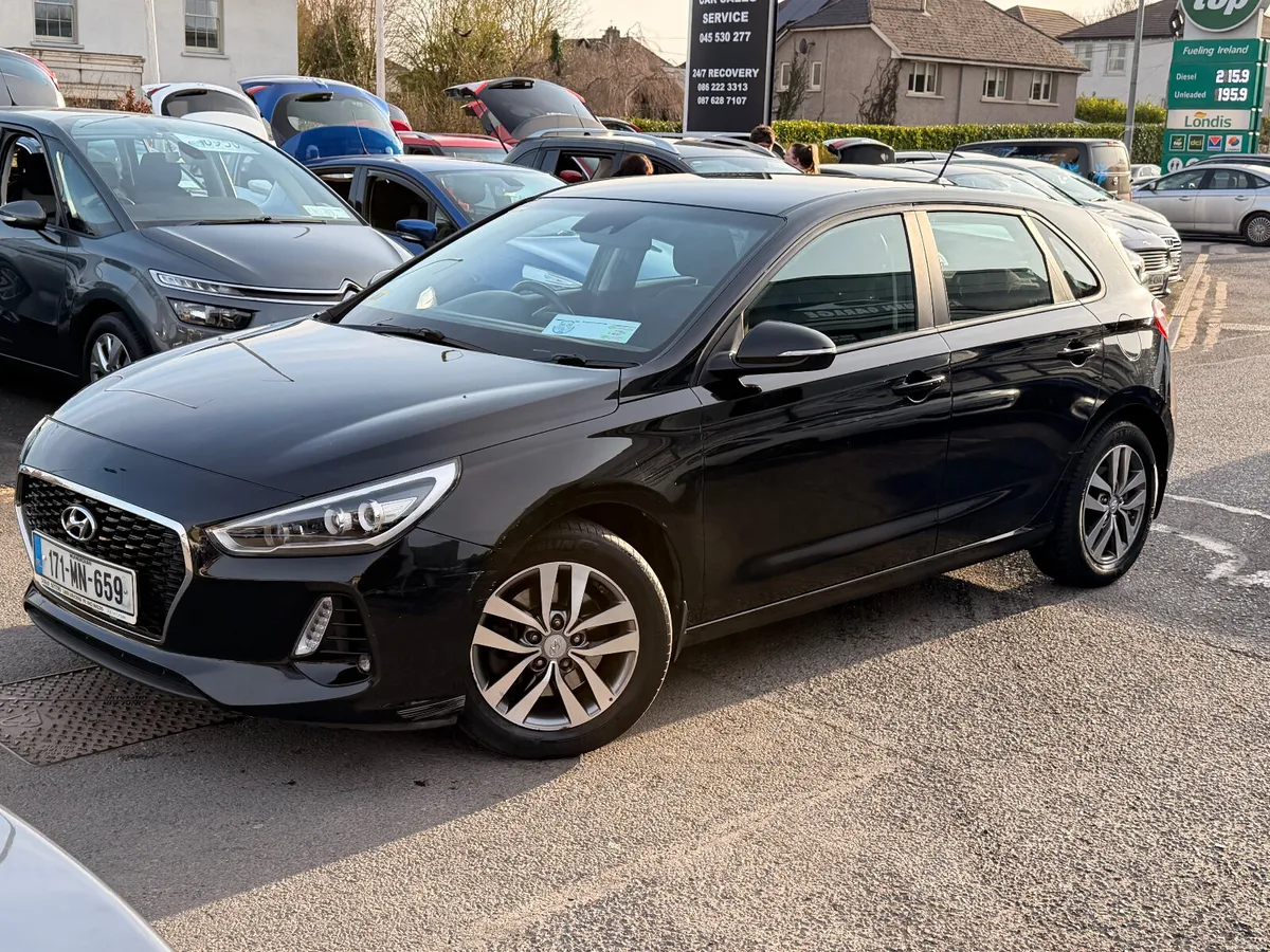 Hyundai i30 2017 1.0 petrol - Image 2