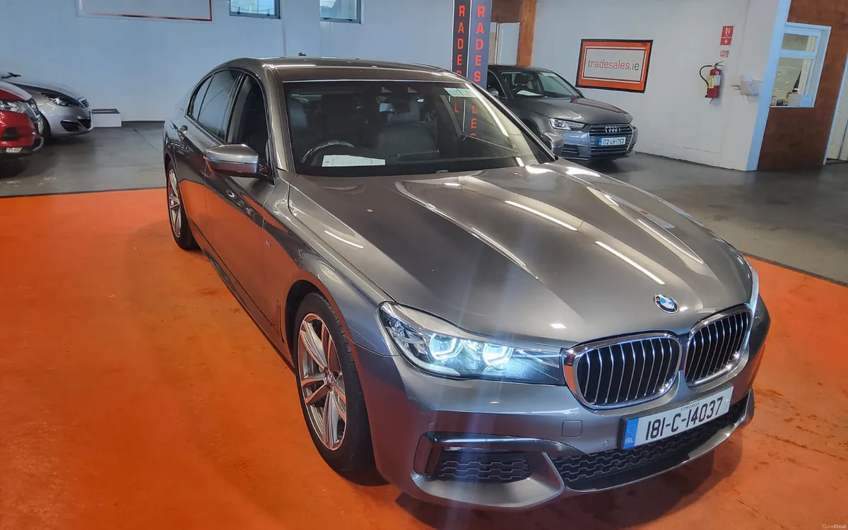 BMW 7-Series 2018 - Image 1