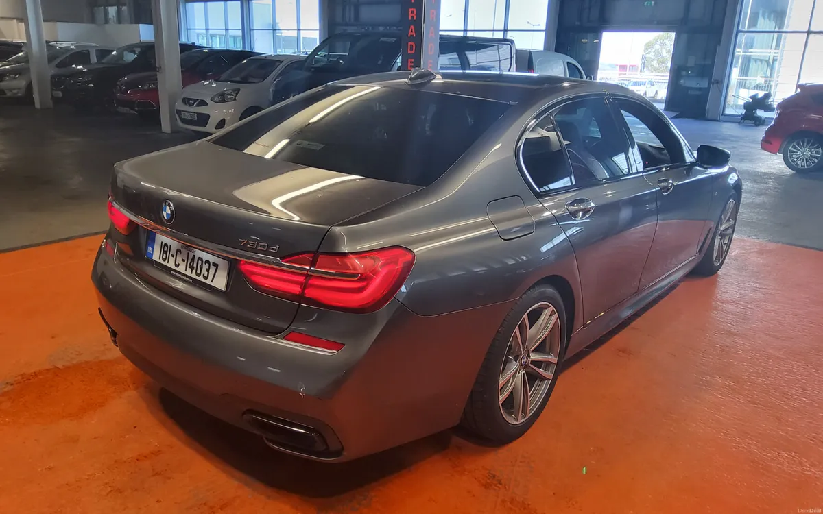 BMW 7-Series 2018 - Image 4