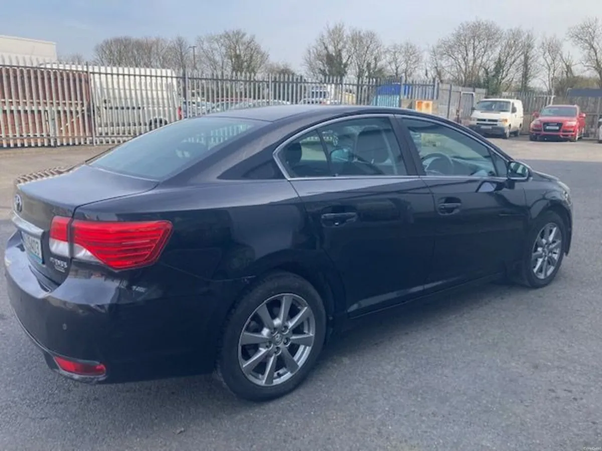 Toyota Avensis 2.0 D4D Aura - Image 4