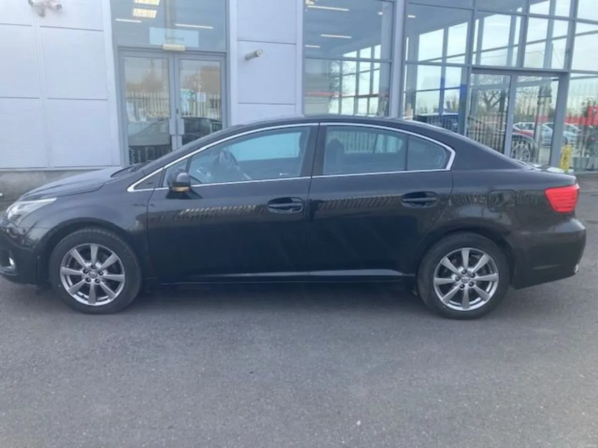 Toyota Avensis 2.0 D4D Aura - Image 4