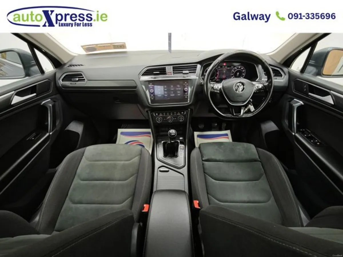 Volkswagen Tiguan 2.0 TDI Sliding sunroof - Image 2