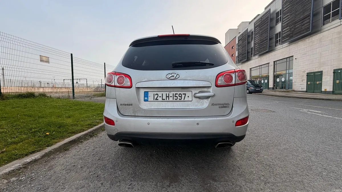 Hyundai Santa Fe 2012 2.2 Diesel - Image 4