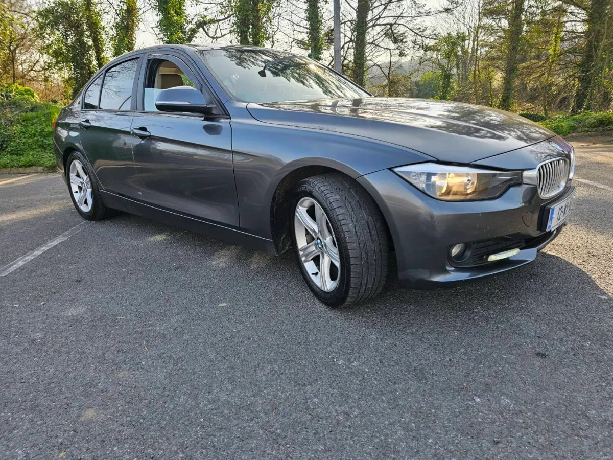 BMW 3 Series AUTOMATIC - Image 3