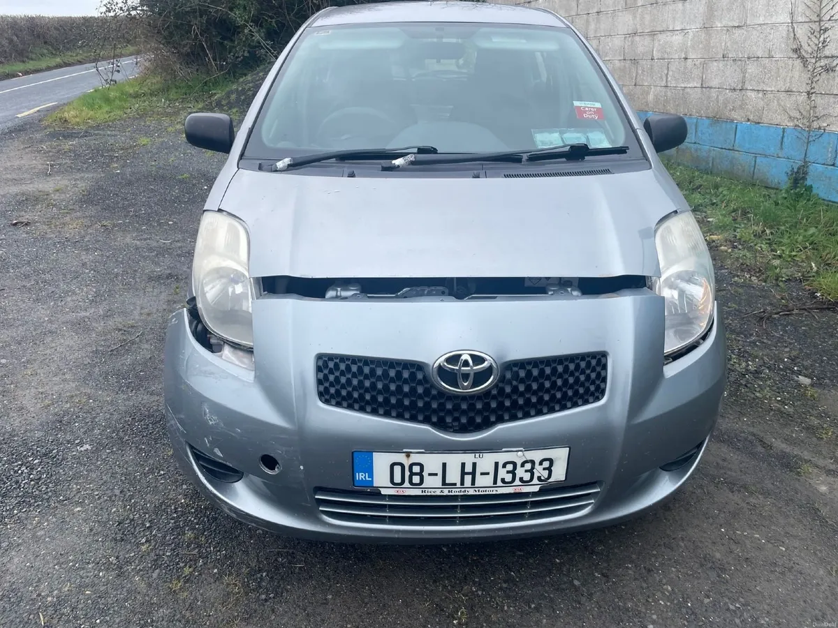 Toyota Yaris 2008 - Image 2