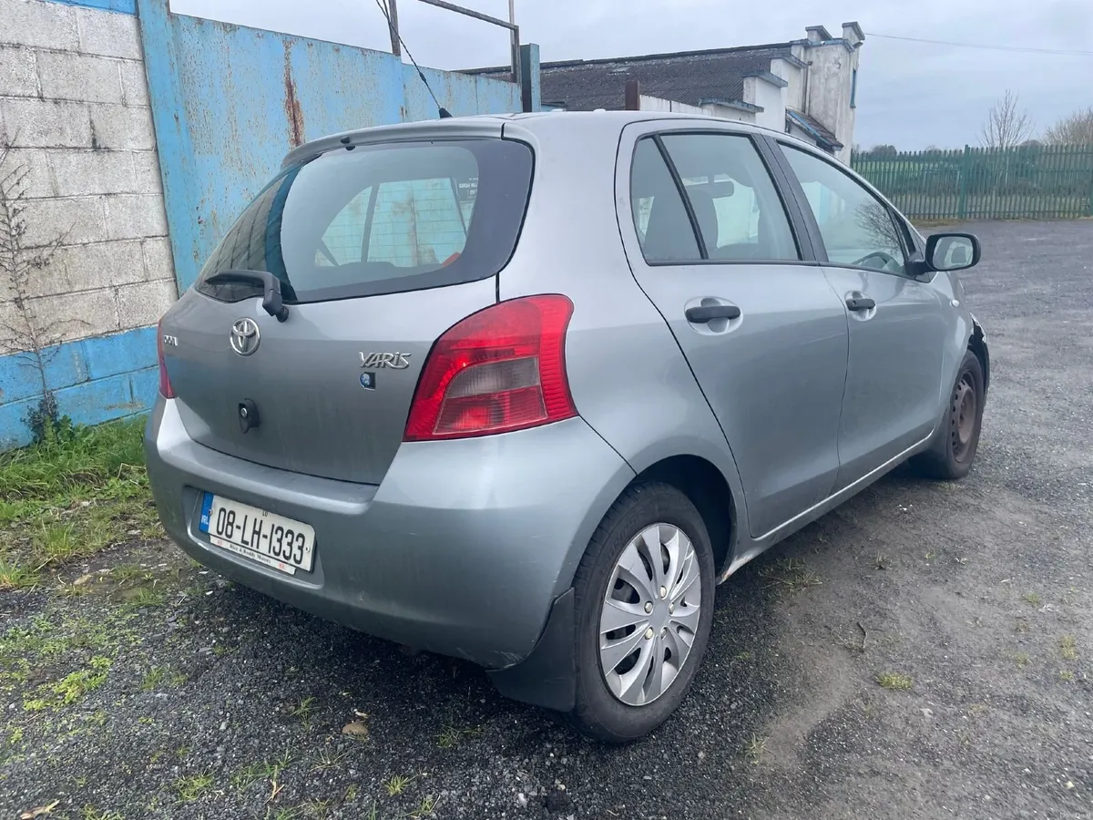 Toyota Yaris 2008 - Image 4