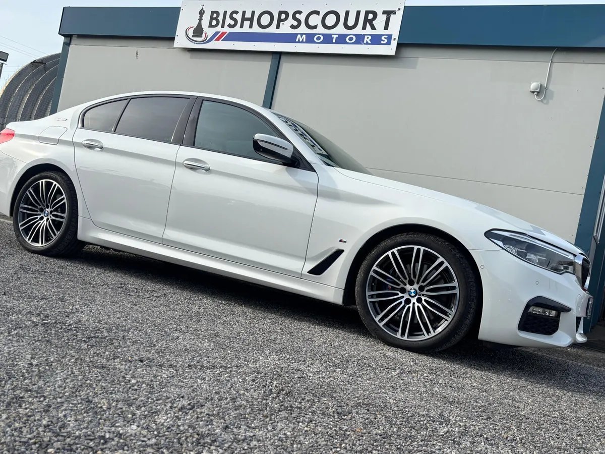 BMW 5-Series 2018 - Image 4