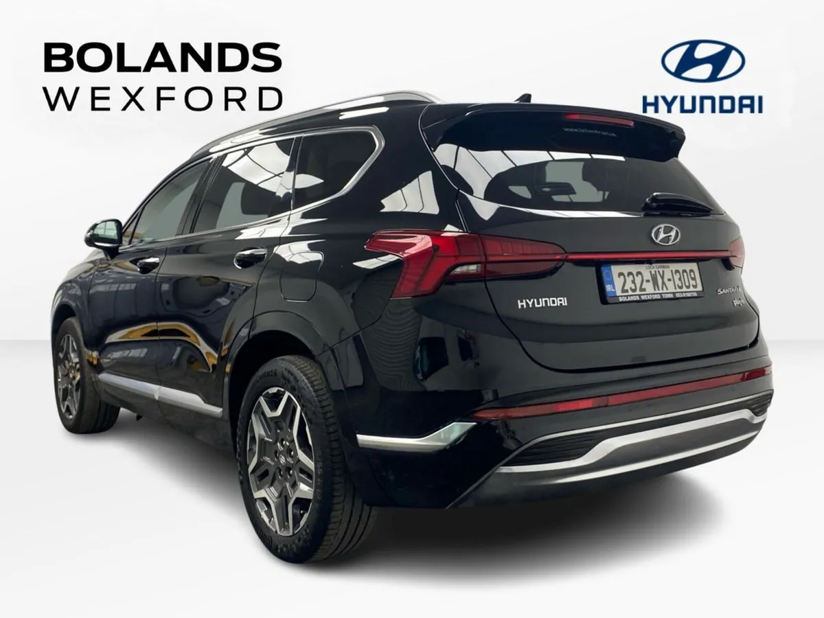 Hyundai Santa Fe 1.6 PHEV 4WD Premium Auto - Image 3