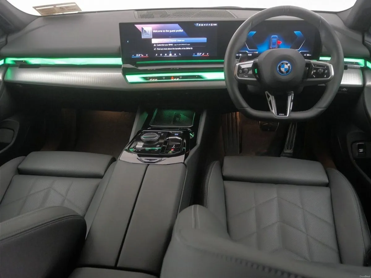 BMW i5 eDrive40 M Sport Touring - Image 4