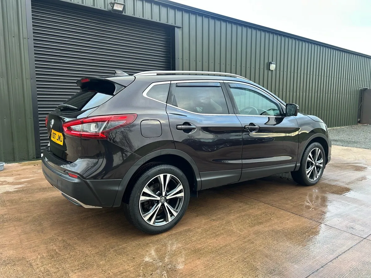 2017 Nissan Qashqai 1.5dCi N-Connecta 5dr - Image 4