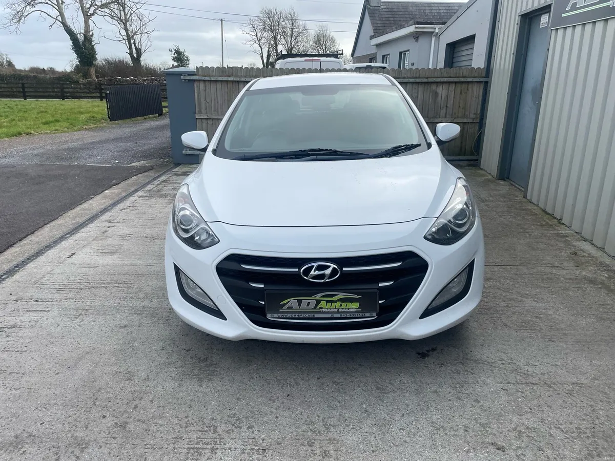 Hyundai i30 - Image 2