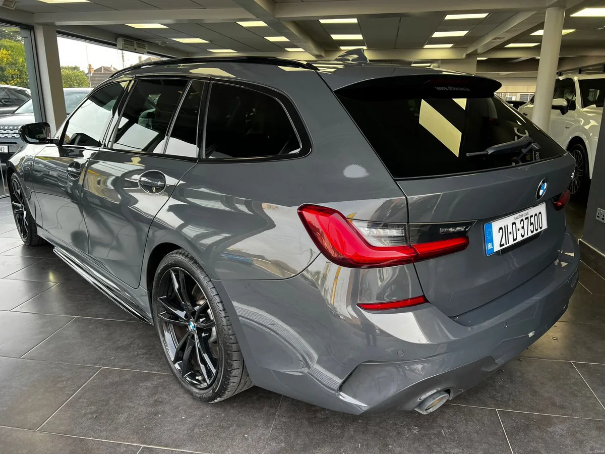 BMW 3-Series 2021 330e M-Sport Pro - Image 3