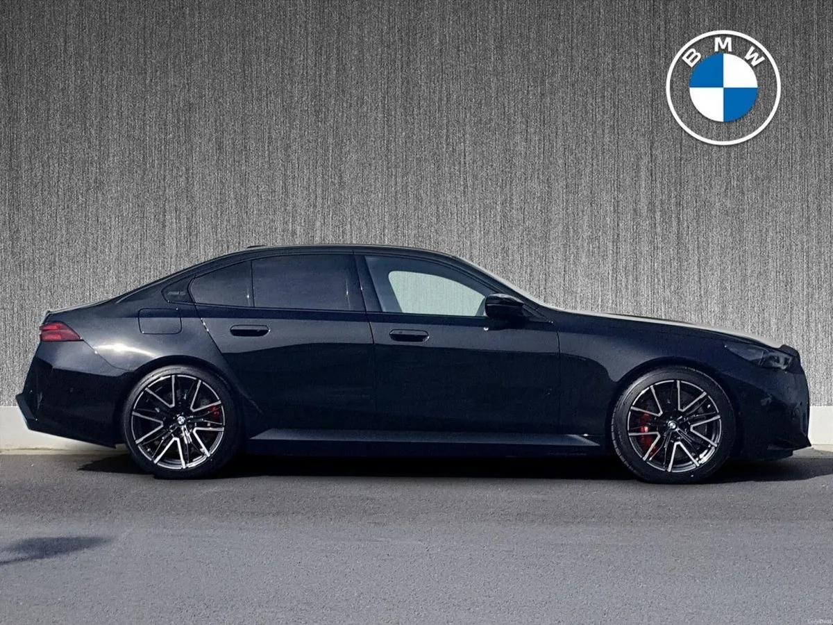 BMW M5 M5 Saloon - Image 3