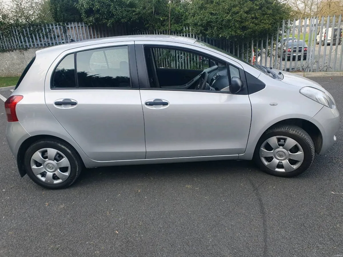 Toyota yaris low mileage - Image 1