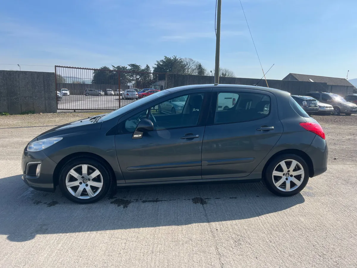 Peugeot 308 2013 - Image 4