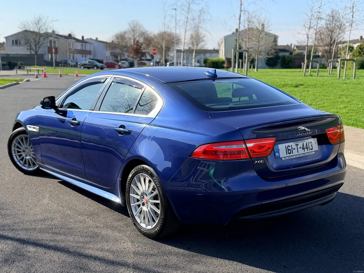 Jaguar XE 180hp - Image 3
