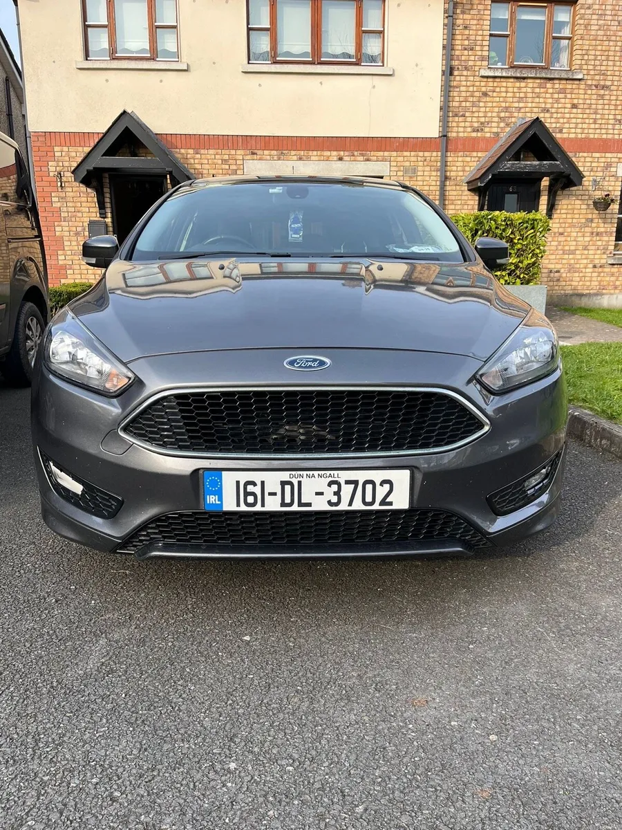 Ford Focus 1.5 Zetec 120PS - Image 2