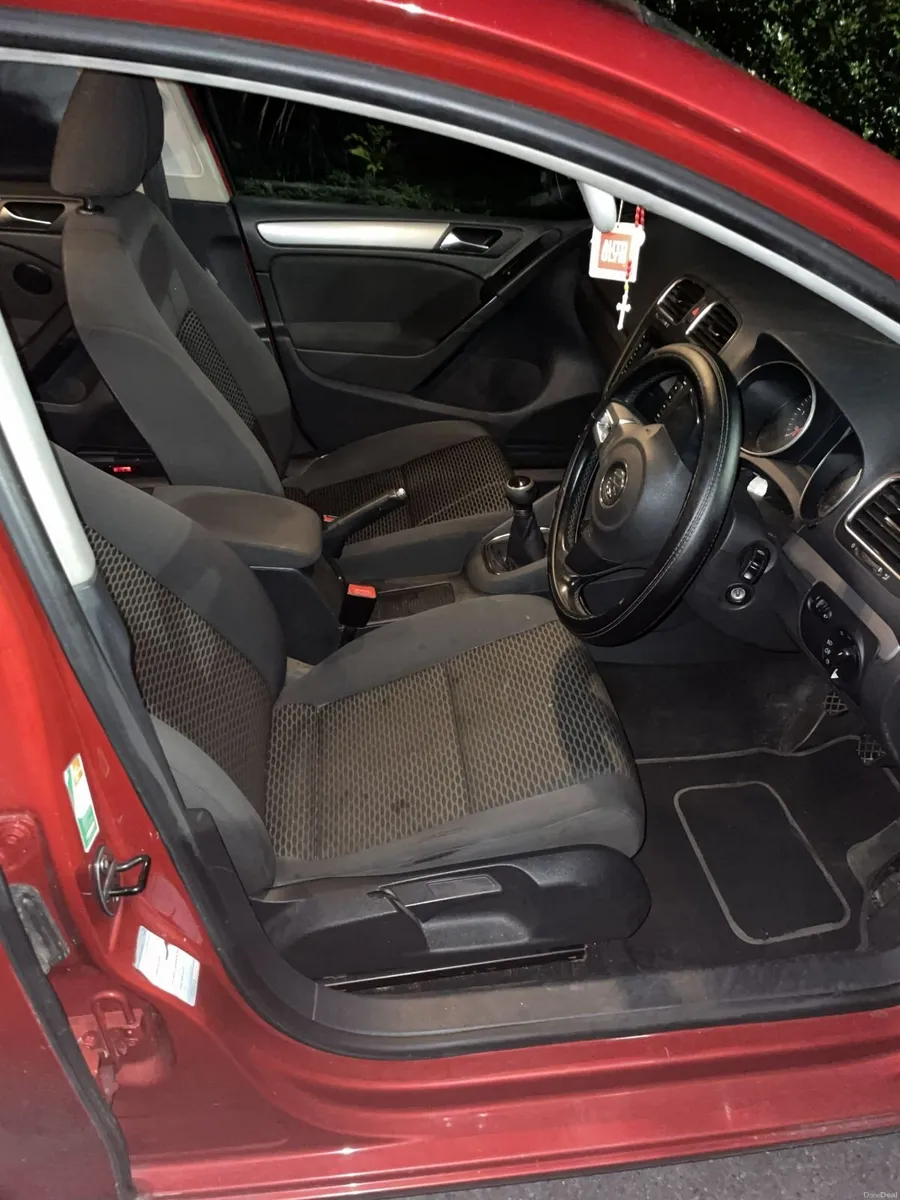 Volkswagen Golf 2010 - Image 3