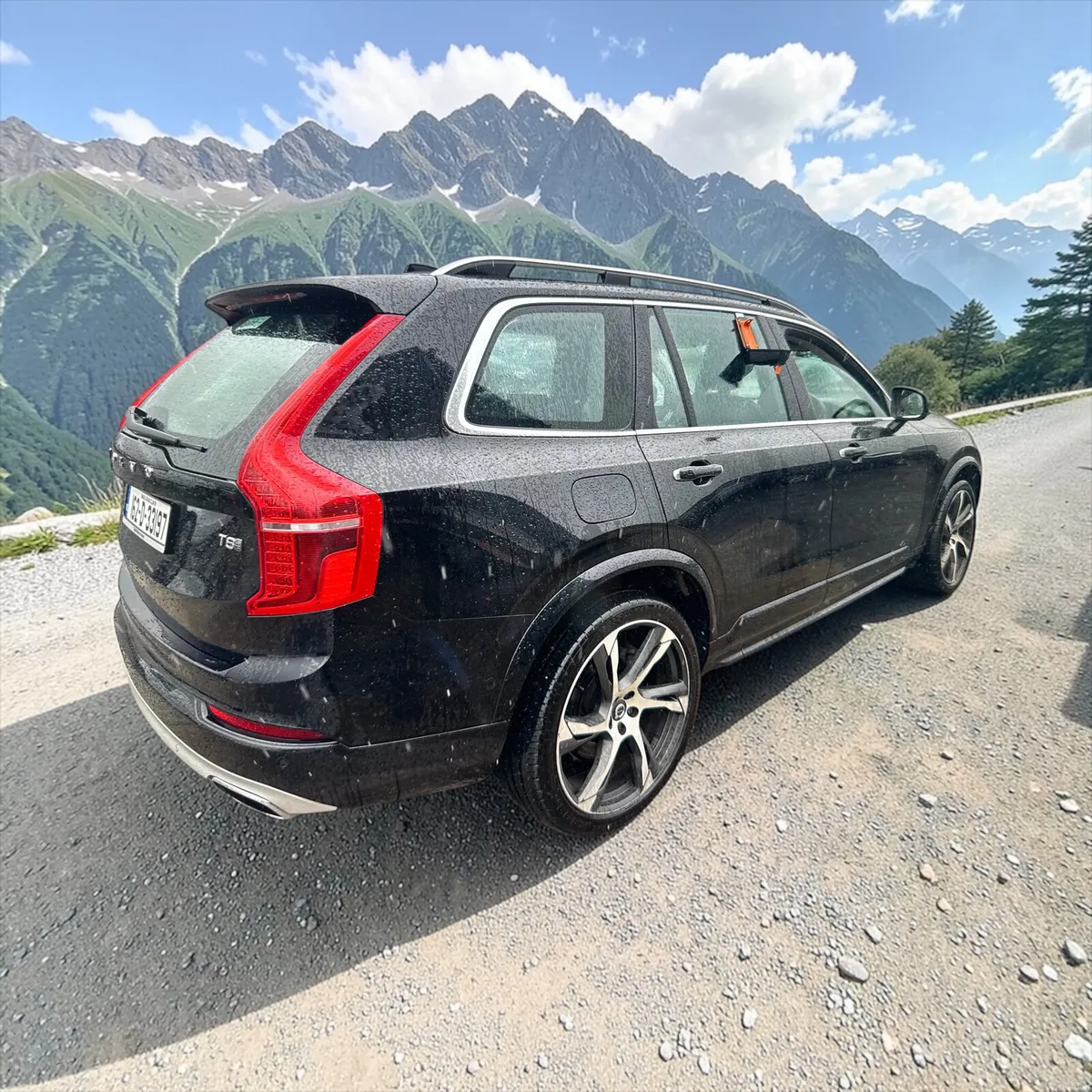 Volvo XC90 T8 (407hp) PHEV Momentum Geartronic - Image 2