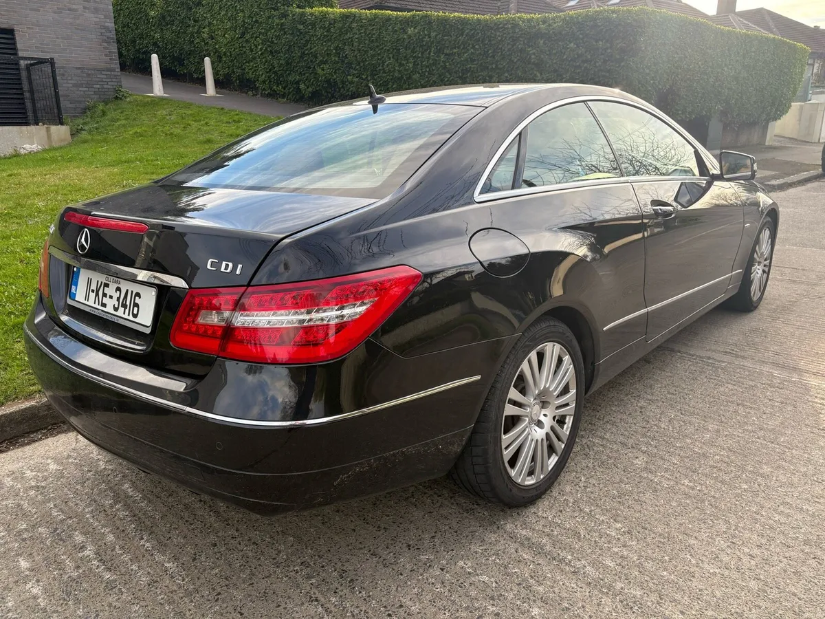 Mercedes Benz E220 coupe taxed and tested - Image 4