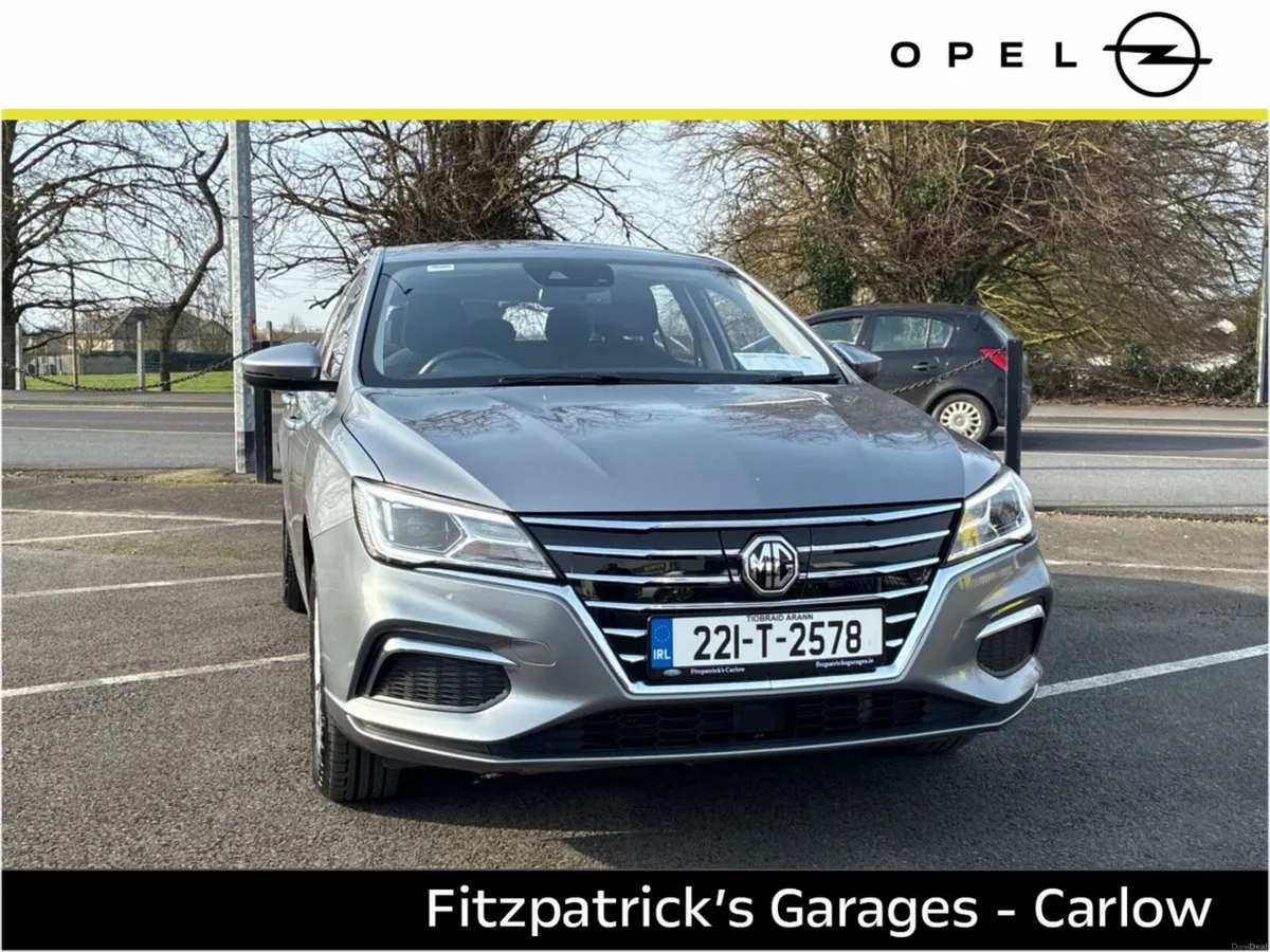 MG MG5 2WD Auto Excite Electric - Image 2