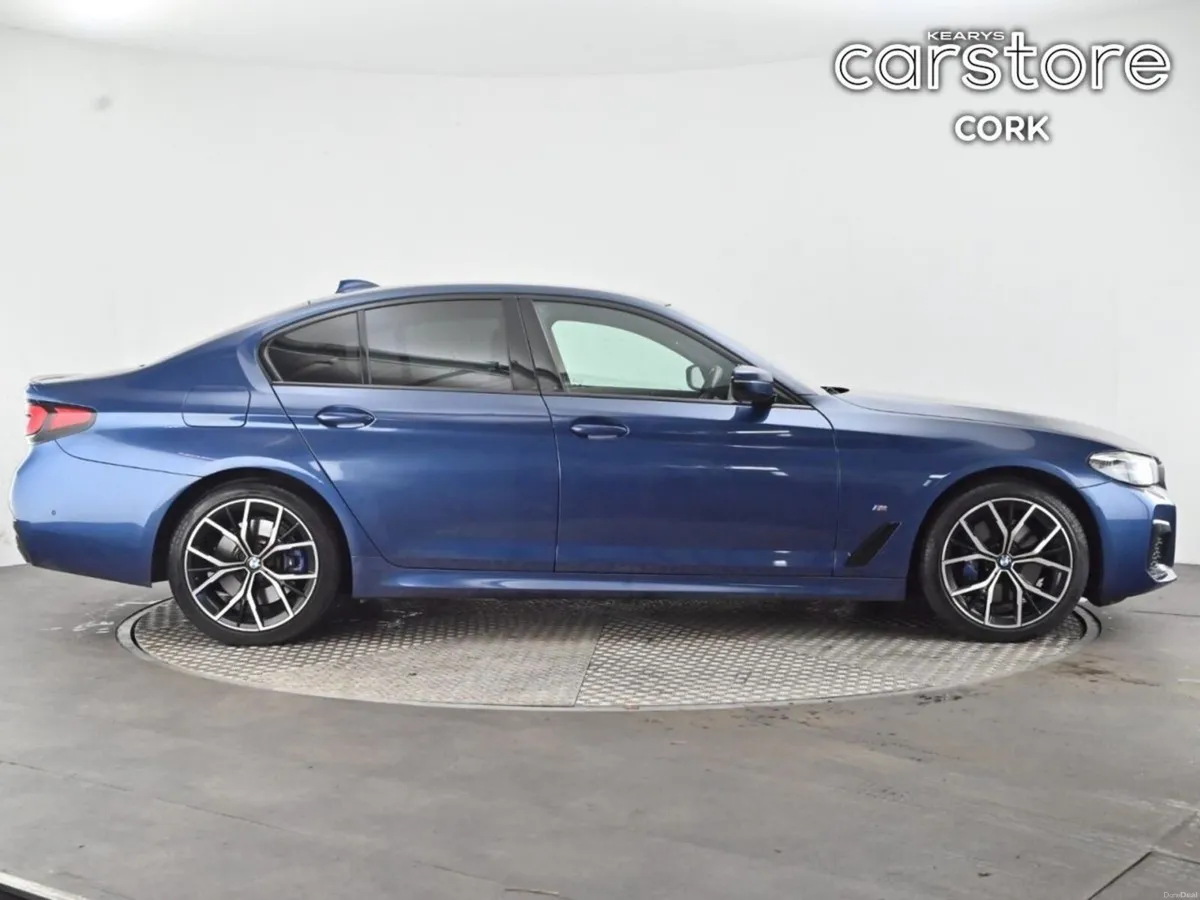 BMW 5-Series 530e M Sport Pro Comfort pack - Image 3