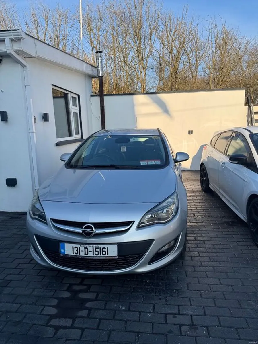 2013 Opel Astra - Image 1