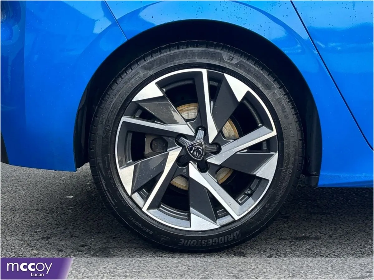 Peugeot 308 *** SALE PRICE **PEUGEOT 308 1.5 BLUE - Image 6